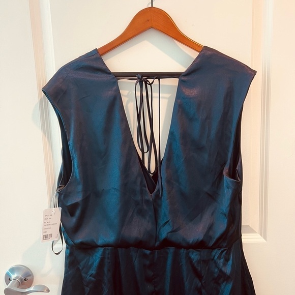 Dessy Collection V Neck Stretch Satin Charmeuse Gown In Midnight Blue - Picture 13 of 15